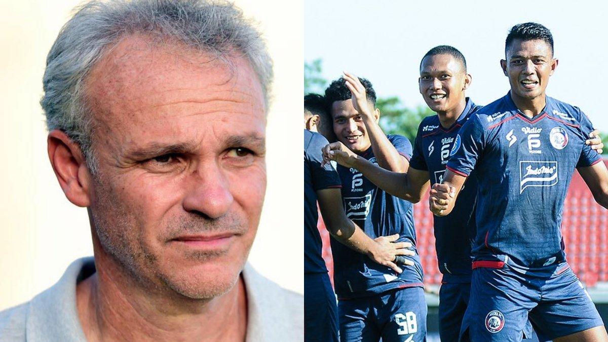 Sosok Joel Cornelli (kiri) dan selebrasi pemain Arema FC (kanan).