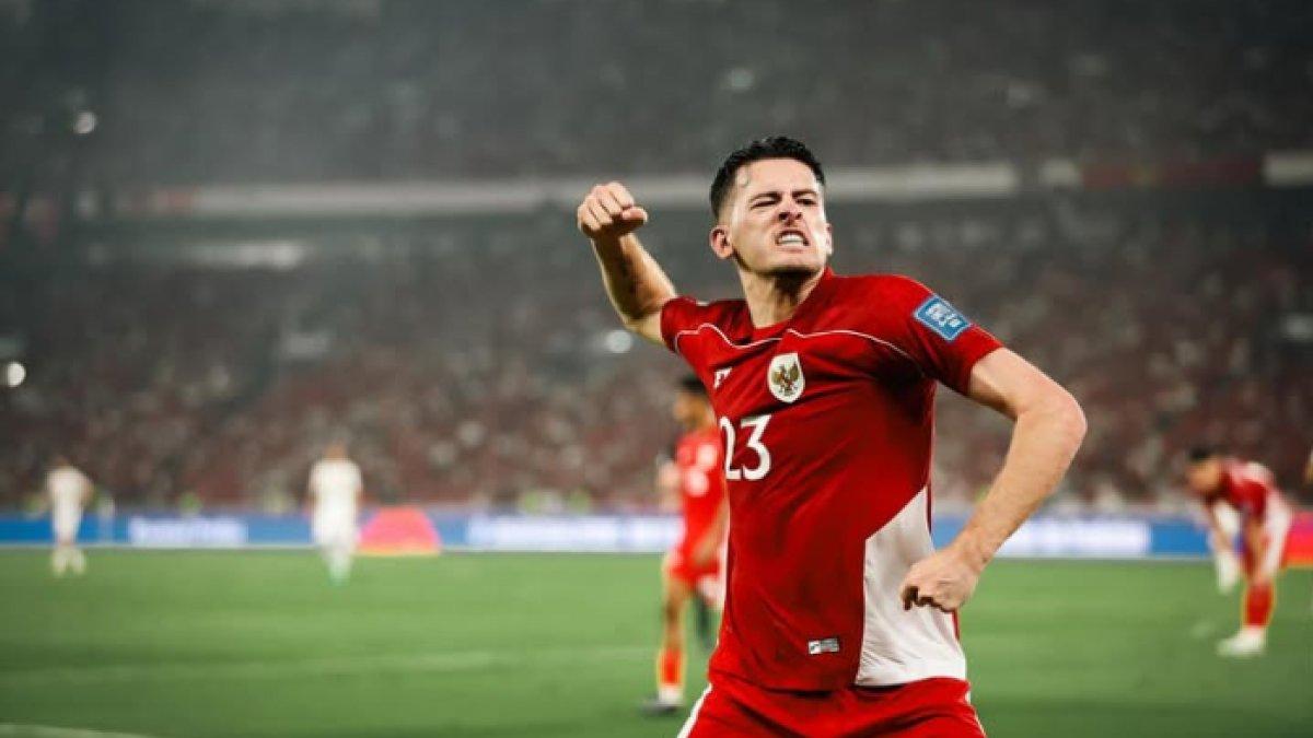 Potret bek Timnas Indonesia milik Wolverhamtpon, Justin Hubner saat laga Timnas Indonesia kontra Bahrain di Stadion Utama Gelora Bung Karno (SUGBK).