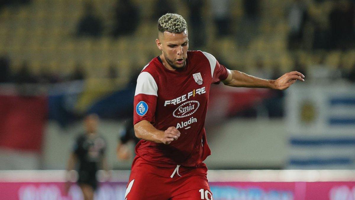Potret striker asing Persis Solo, Karim Rossi saat bermain melawan Madura United di pekan keempat Liga 1 2024, Jumat (13/9).