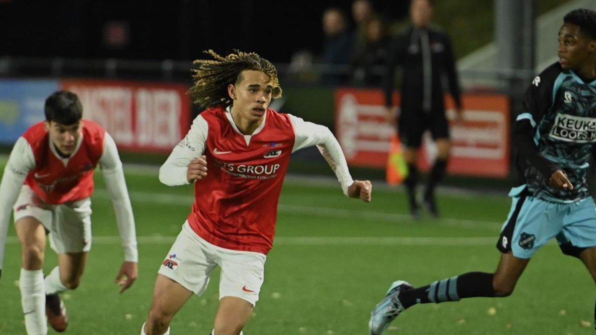 Sosok winger asal AZ Alkmaar U17, Kenzo Riedewald yang kini dikaitkan dengan kansnya dinaturalisasi oleh Timnas Indonesia.