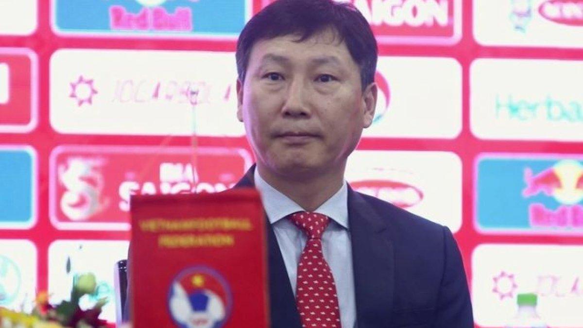 Resmi menjadi pelatih Vietnam, sudah menandatangani kontrak selama 2 tahun