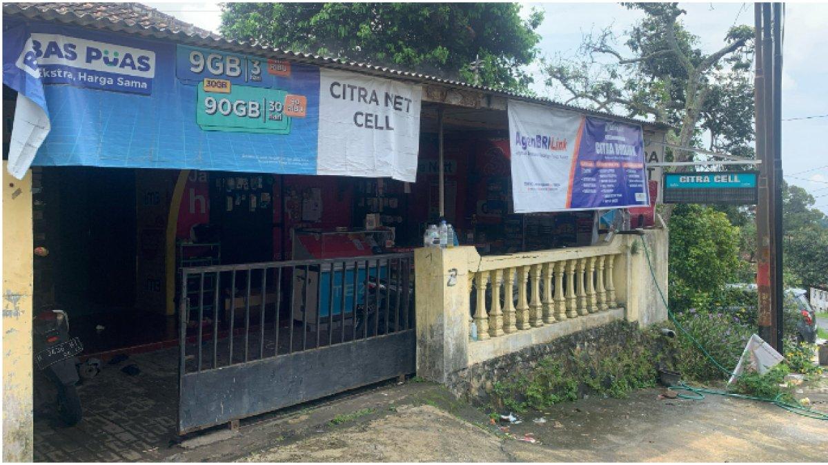 Konter handphone sekaligus Agen BRILink Citra yang terletak di Desa Lerep, Ungaran Barat, Kabupaten Ungaran.