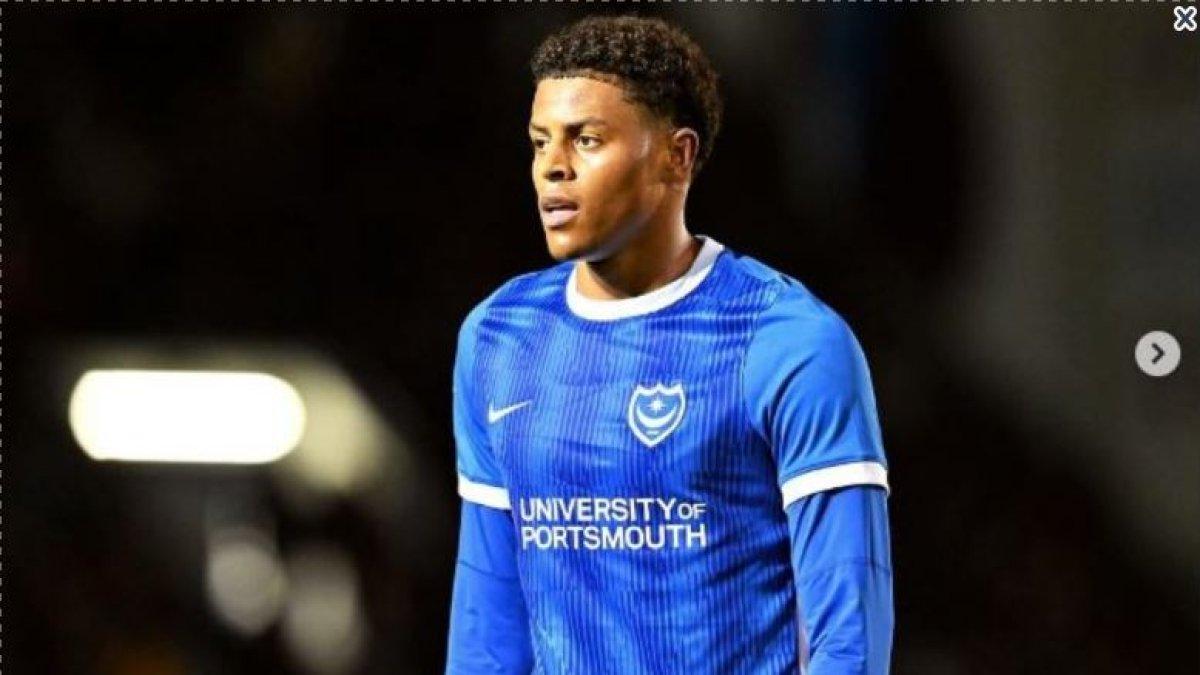 Potret Kusini Yengi saat berseragam Portsmouth (12/12/2023). Bomber tajam Timnas Australia yang berpotensi jadi momok Timnas Indonesia pada Kualifikasi Piala Dunia 2026.