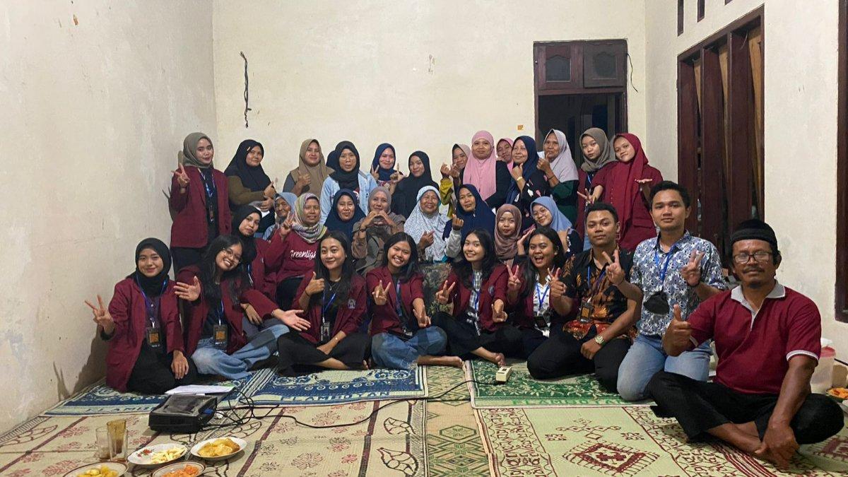 Mahasiswa KKN UNISRI kelompok 61 yang ditempatkan di Dukuh Krandon, Desa Genengsari, Kecamatan Polokarto, Kota Sukoharjo