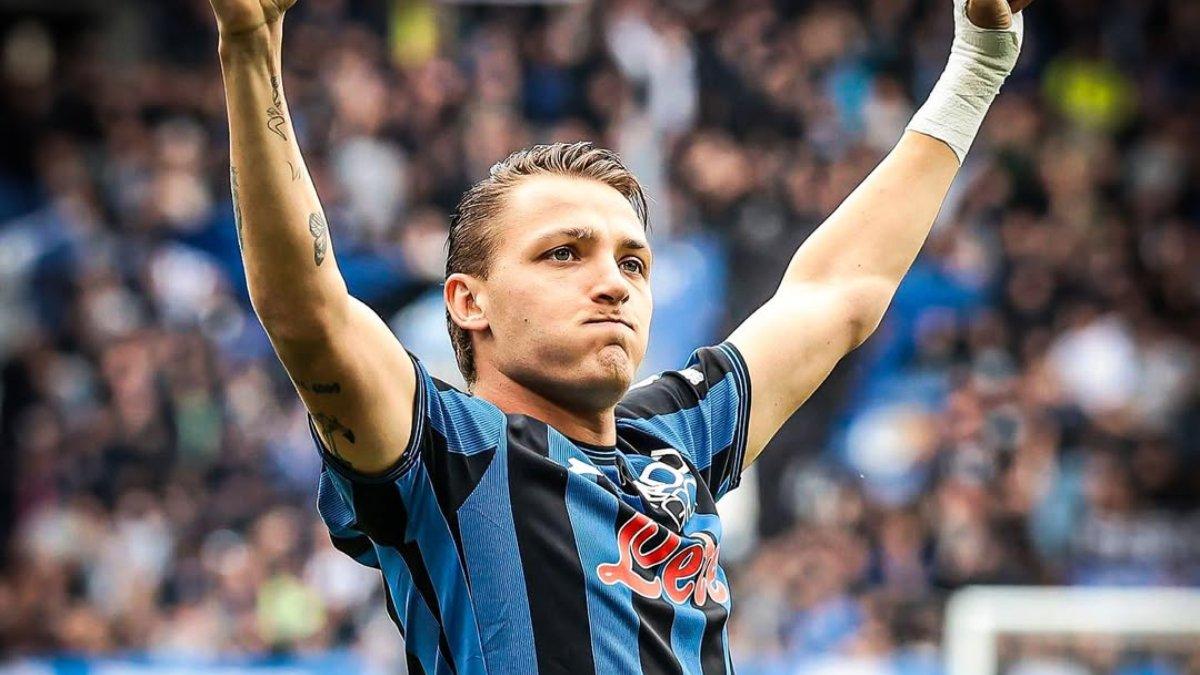 BURSA TRANSFER - Selebrasi Mateo Retegui ketika mencetak gol pembuka melawan Bologna dengan hasil akhir 2-0 untuk kemenangan Atalanta (14/4/2025).