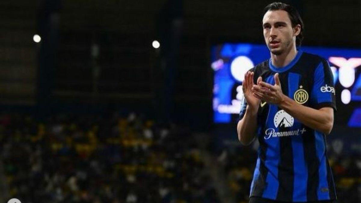 Potret Matteo Darmian, saat bermain di lapangan bela Inter Milan.