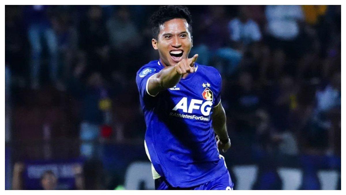 Foto Mohammad Khanafi saat bersaragam Persik Kediri