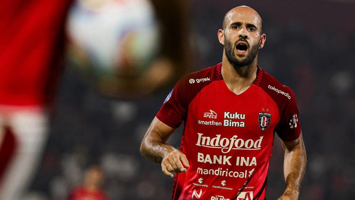 Gelandang milik Bali United, Mohammed Rashid di laga kontra Persib Bandung.