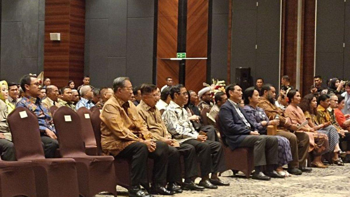 Momen perayaan ulang tahun Luhut Binsar yang dihadiri Prabowo