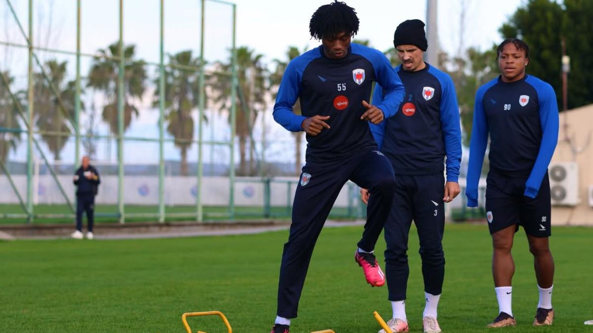 PROFIL PEMAIN - Sosok Najeeb Yakubu ketika berlatih bersama tim FC Prishtina (6/3/2025).