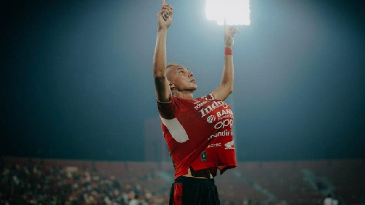 PROFIL - Novri Setiawan melakukan selebrasi di laga Liga 1 saat berseragam Bali United FC. Kamis (5/6/2025).