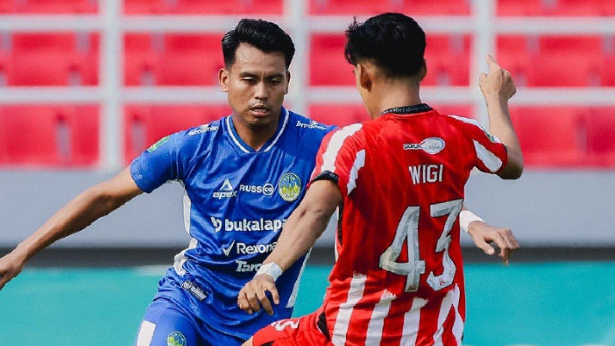 POTRET LAGA LIGA 2 2024/2025 - Cuplikan pertandingan Deltras FC vs PSIM Yogyakarta di Stadion Gelora Delta, Sidoarjo pada sore ini, Rabu, 12 Februari 2025 dalam lanjutan babak penyisihan grup X play off Liga 2 2024/2025.