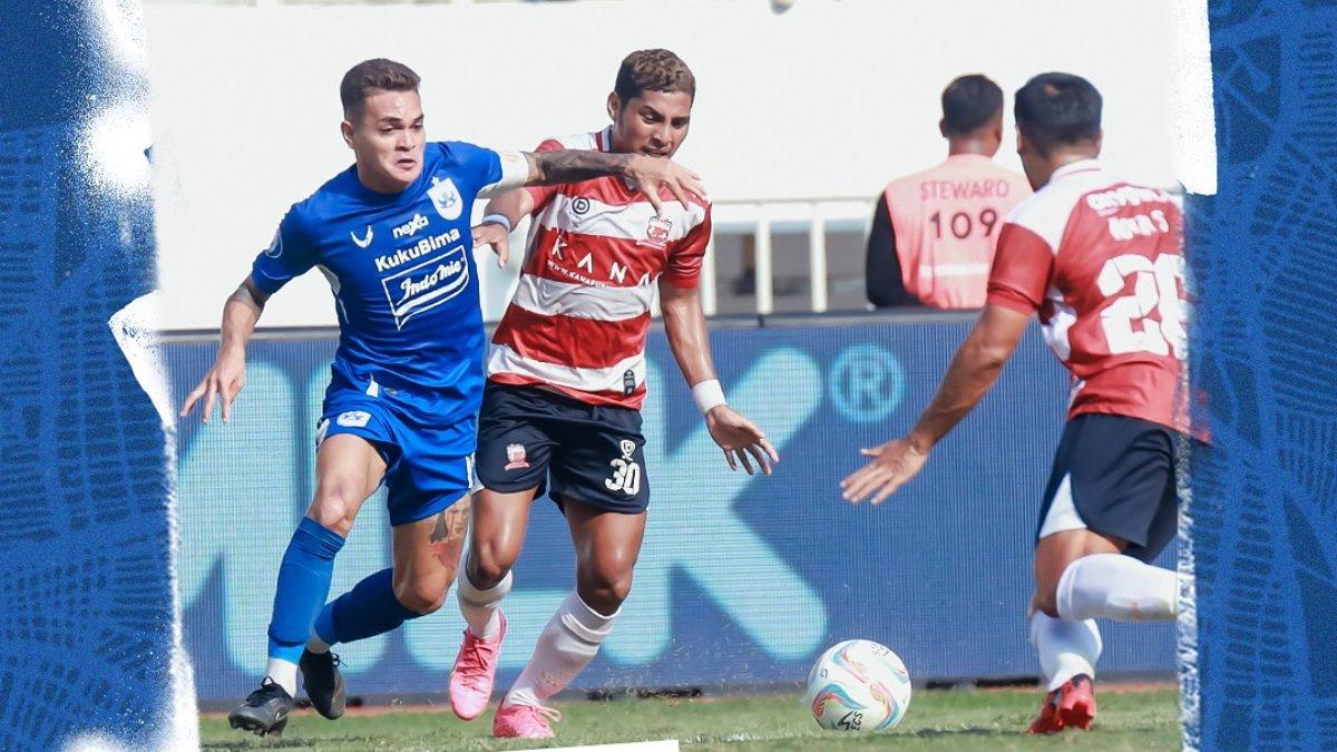 Aksi Gali Freitas (kiri) saat laga PSIS Semarang melawan Madura United di pekan ke-23 Liga 1 2023, Sabtu 16 Desember 2023.