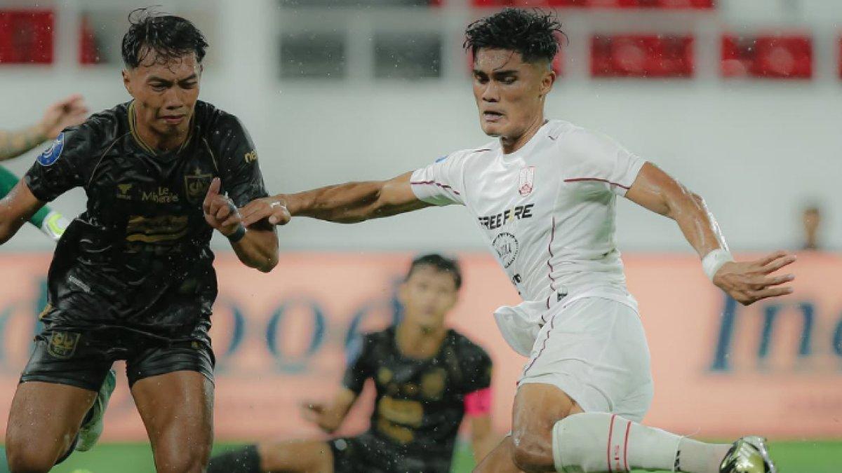 Cuplikan pertandingan PSIS Semarang melawan Persis Solo di pekan ke-19 Liga 1 2024, Senin (20/1).