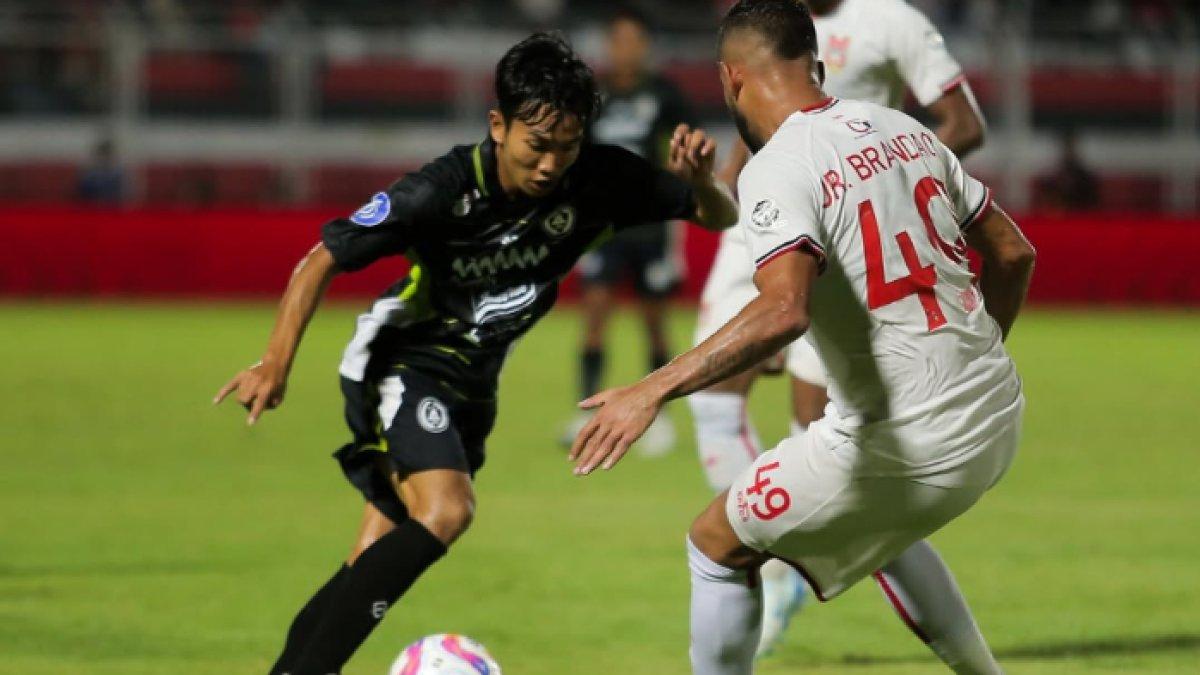 PSS KALAH - Cuplikan pertandingan antara Malut United melawan PSS Sleman di pekan ke-24 Liga 1 2024, Minggu (23/2). PSS Sleman harus rela kalah 0-1 dari Malut United.