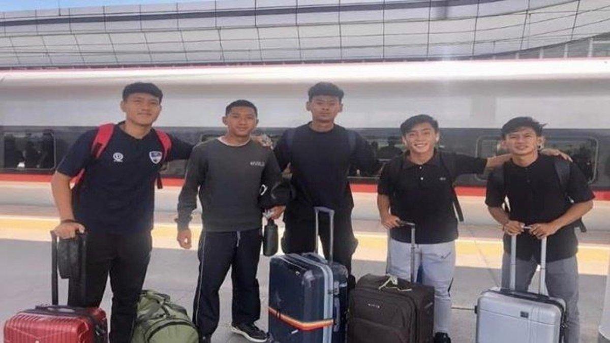 Para pemain Maung Anom telah tiba di Palembang mereka adalah Dedi Febrian berposisi sebagai kiper, M Akbar Najmi berposisi sebagai bek tengah, Naufal Rizky Kusuma berposisi sebagai bek tengah, Dadang Supena berposisi sebagai penyerang sayap dan Muhammad Daffa berposisi sebagai penyerang sayap kiri, Jumat (3/1/2025) malam.