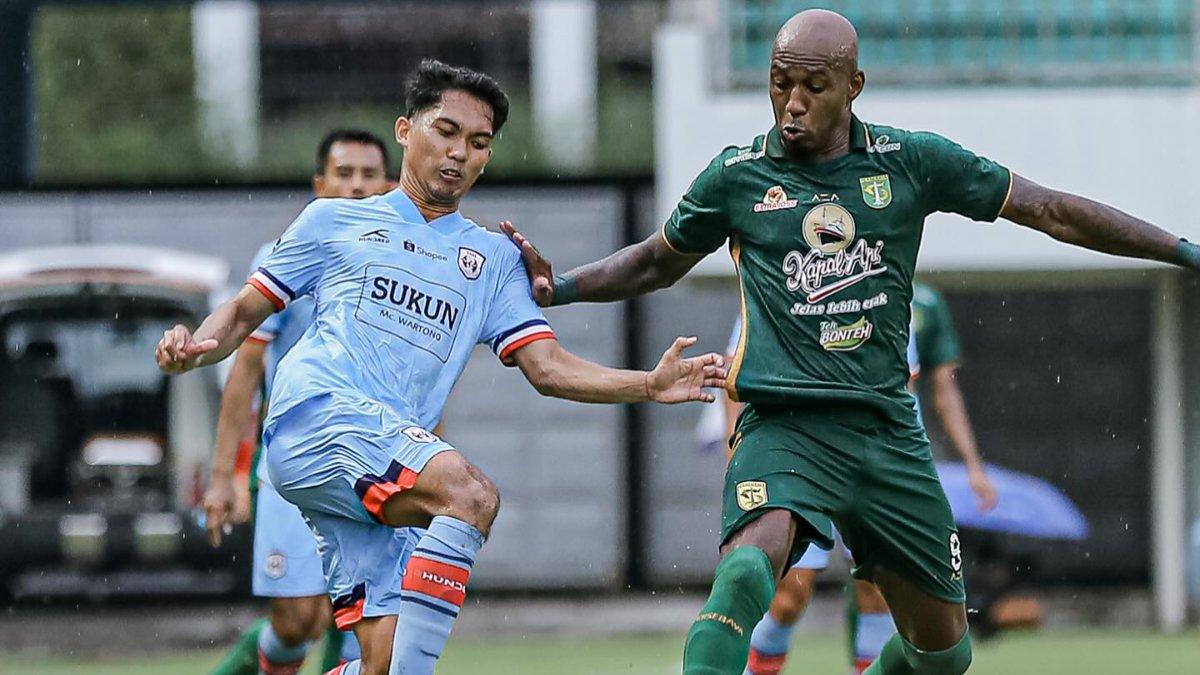 Cuplikan aksi Paulo Henrique di lini depan Persebaya Surabaya di laga kontra RANS Nusantara FC.