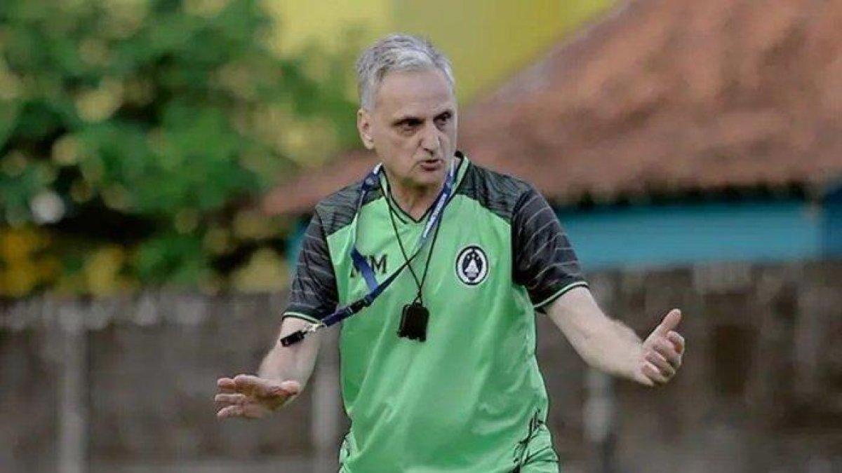 Pelatih PSS Sleman, Marian Mihail.