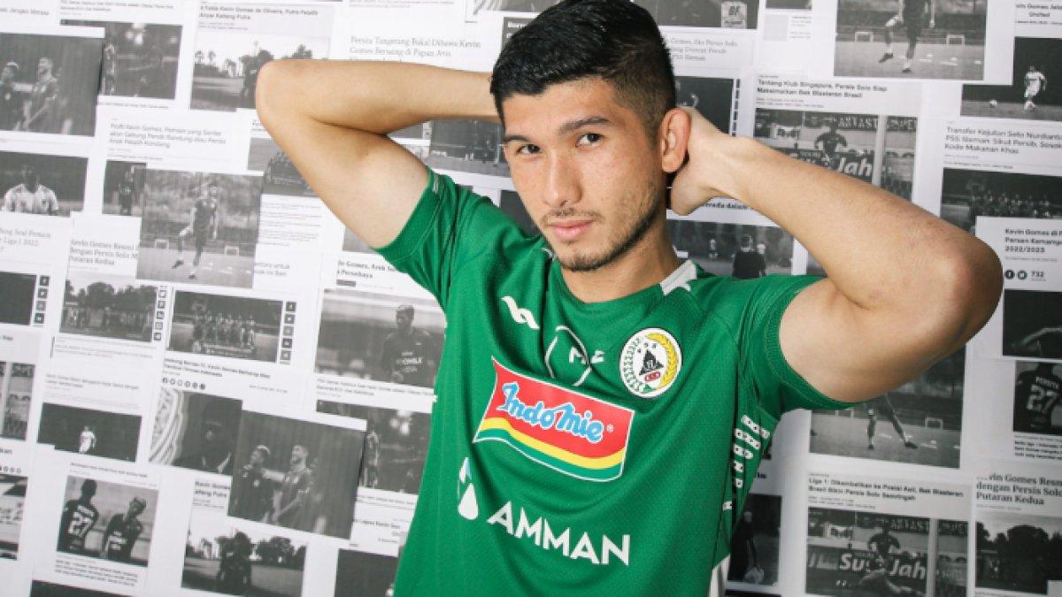 Pemain bek PSS Sleman Kevin Gomes
