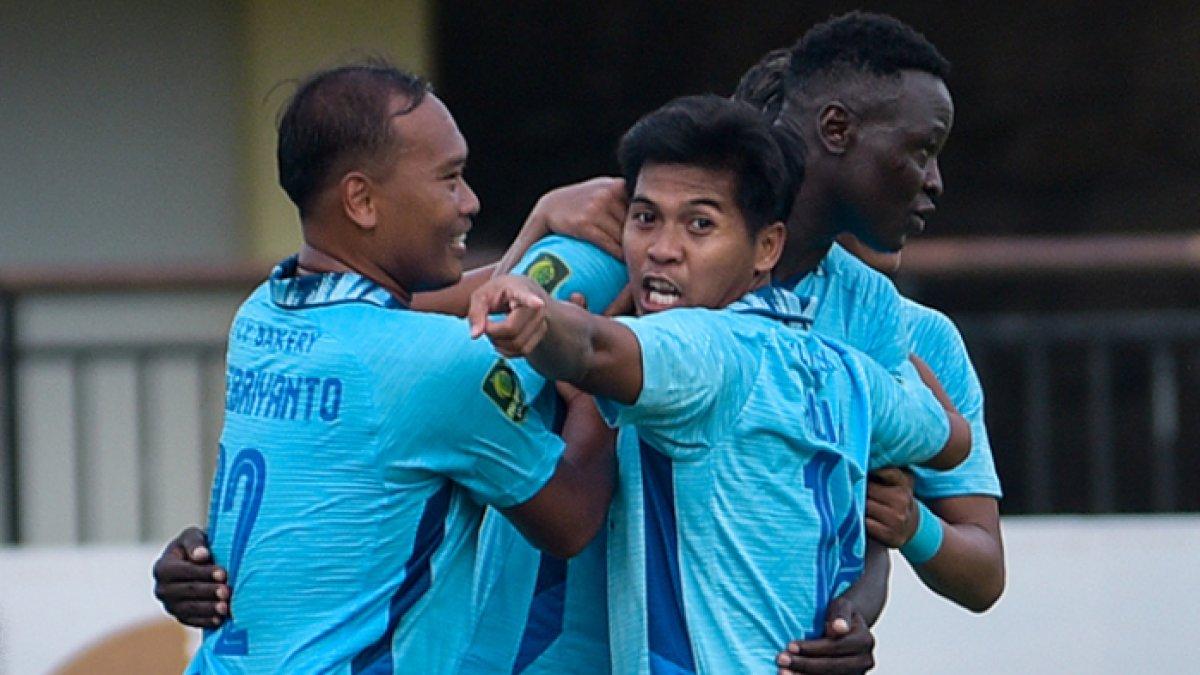 Potret selebrasi gol para pemain Persela Lamongan di gelaran Liga 2 2024/2025.