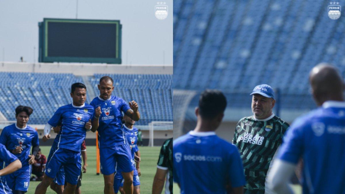 Potret sesi latihan bersama penggawa Persib Bandung ketika hendak melakoni laga kontra Semen Padang.
