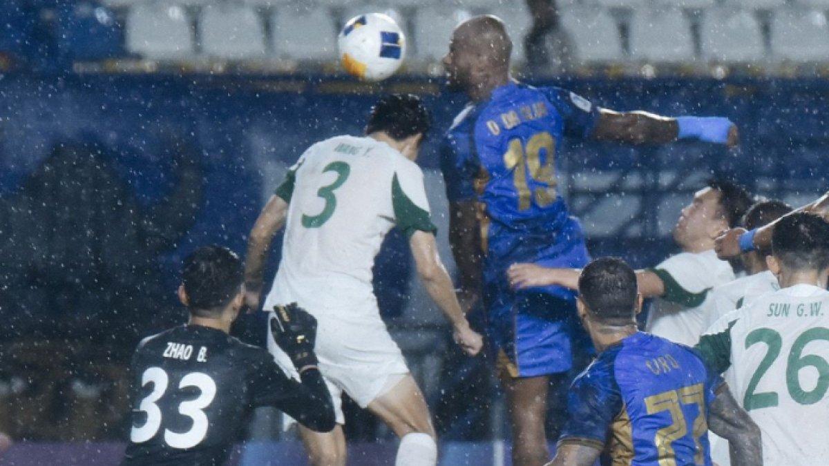 Cuplikan pertandingan Persib Bandung kontra Zhejiang FC dalam laga pamungkas ACL 2.