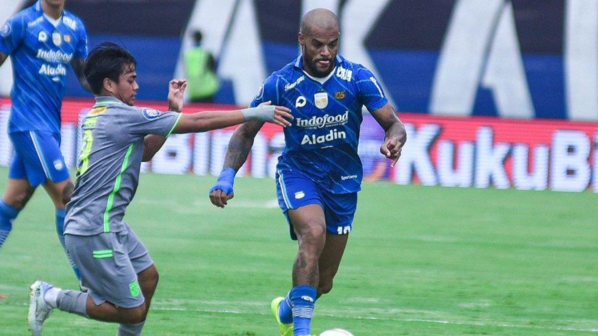 Cuplikan pertandingan Persib Bandung melawan Persebaya Surabaya di pekan ke-32 Liga 1 2023.