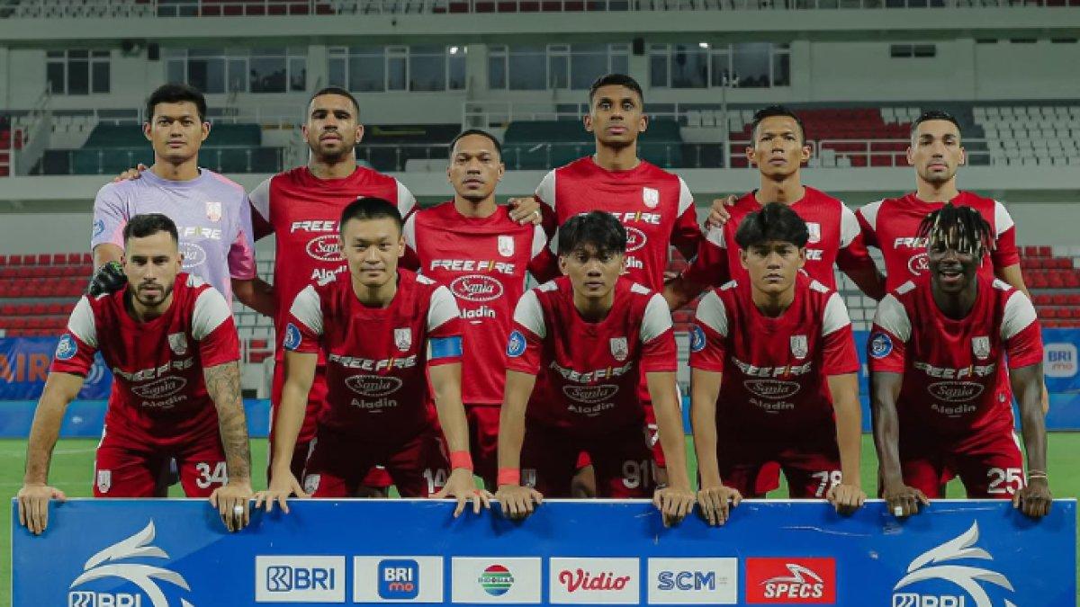FOTO TIM - Potret foto tim Persis Solo sesaat sebelum melawan PSS Sleman di pekan ke-27 Liga 1 2024, Rabu (12/3).