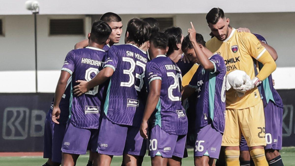RUMOR TRANSFER PERSITA TANGERANG - Skuad Persita Tangerang sesaat jelang melakoni laga di Liga 1 2024/2025.
