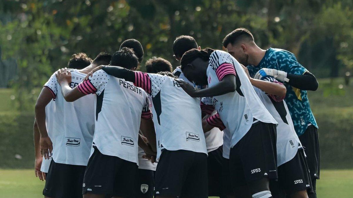 Potret skuad Persita Tangeang saat menjalani pertandingan pramusim jelang Liga 1 2024.