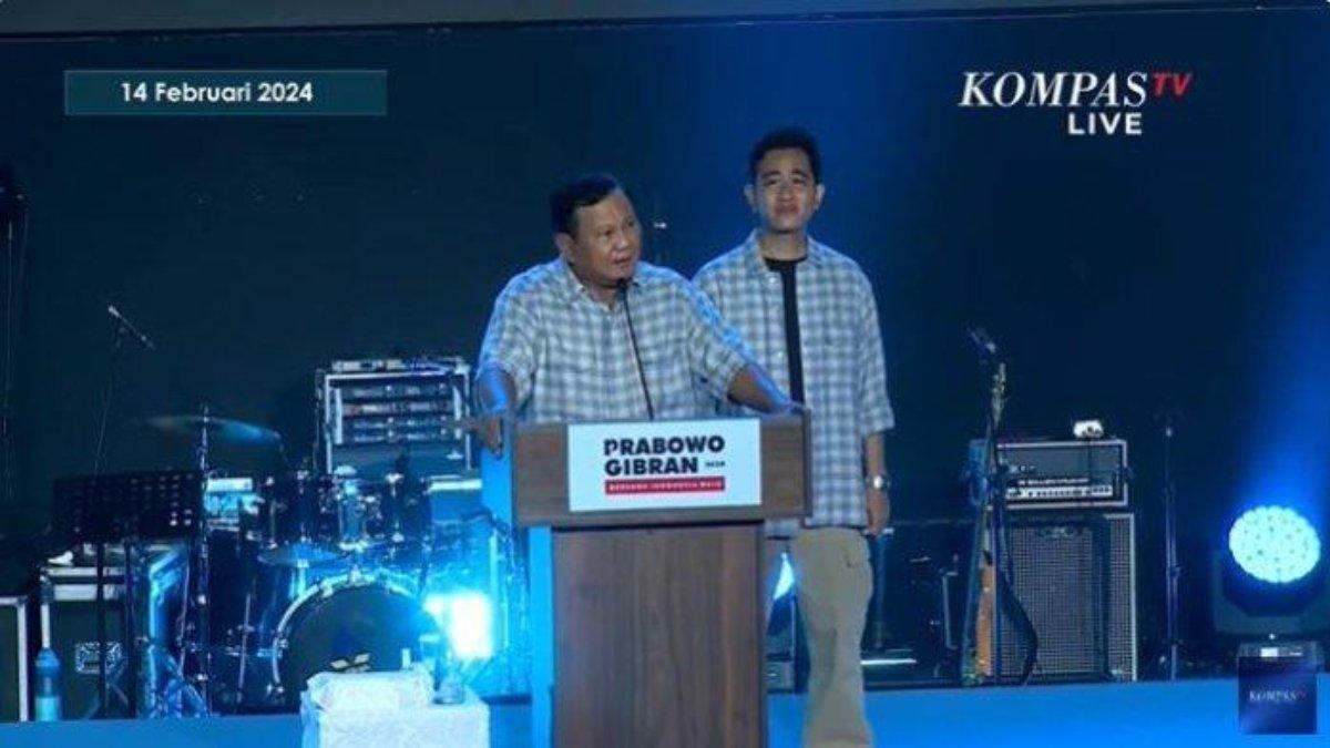 Capres-cawapres nomor urut 2, Prabowo Subianto dan Gibran Rakabuming Raka saat berada di acara deklarasi tanggapan hasil quick count Pilpres 2024 di Istora Senayan, Jakarta Pusat pada Rabu (14/2/2024).