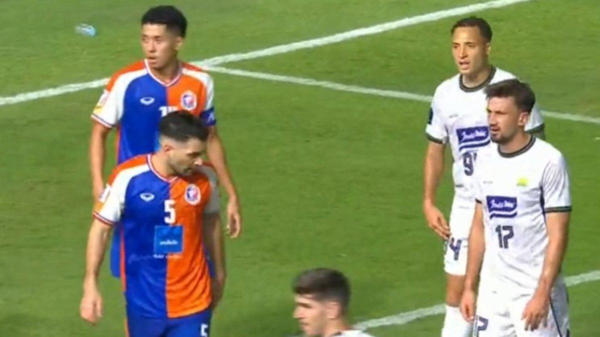Cuplikan laga Port FC vs Persib Bandung dalam lanjutan match day kelima babak penyisihan grup F ACL Two 2024/2025 di Leo Stadium pada Kamis (28/11/2024) pukul 21.00 WIB.