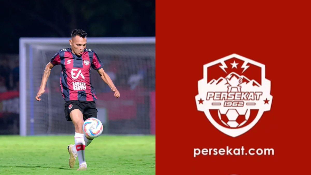 Potret Ferdinand Sinaga mengenakan seragam Persekat Tegal. Terkini, inilah profil Ferdinand Sinaga, bomber sejarah Persib Bandung, kini betah merumput di Liga 2 Indonesia, Persekat Tegal.