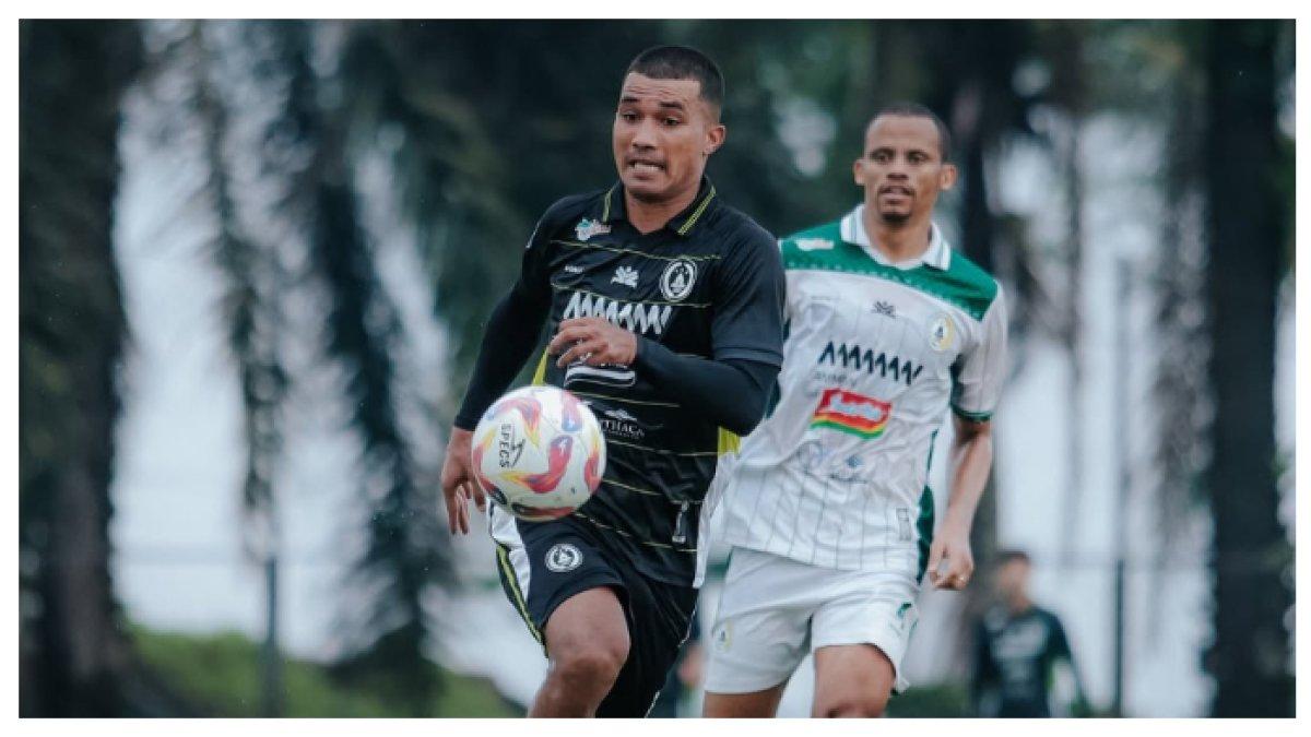 SESI LATIHAN - Potret Gustavo Tocantins saat menjalani sesi latihan bersama PSS Sleman.