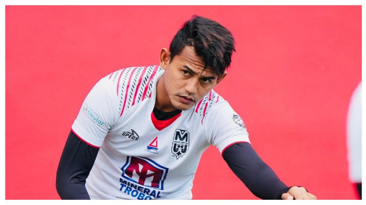SESI LATIHAN - Potret Hari Nur Yulianto saat mengikuti sesi latihan pada Senin (10/3/2025). Terbaru Hari Nur Yulianto memberikan doa kepada PSIS Semarang agar terhindar dari zona degradasi.