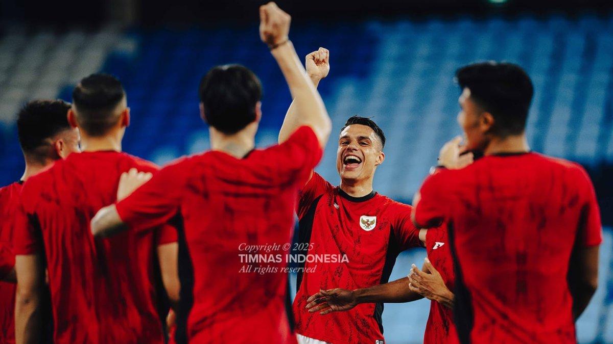 SESI LATIHAN - Potret Joel Pelupessy saat sesi latihan Timnas Indonesia