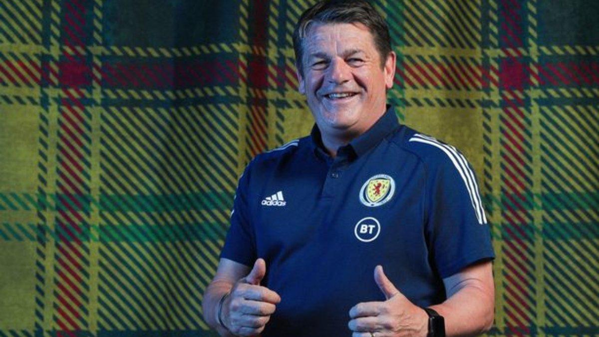 Berikut sosok John Carver, calon pelatih asal Inggris yang akan menggantikan Thomas Doll di Persija Jakarta.