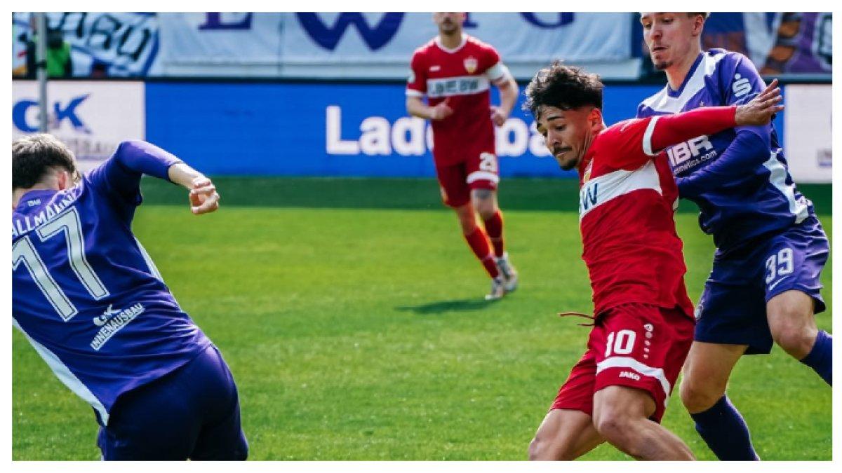 AKSI LAGA - Potret Laurint Ulrich saat tampil bersama VFB Stuttgart U-21 pada Sabtu (5/4/2025). Terbaru Laurint Ulrich berpotensi untuk dinaturalisasi dan dijadikan proyek jangka panjang Timnas Indoensia.