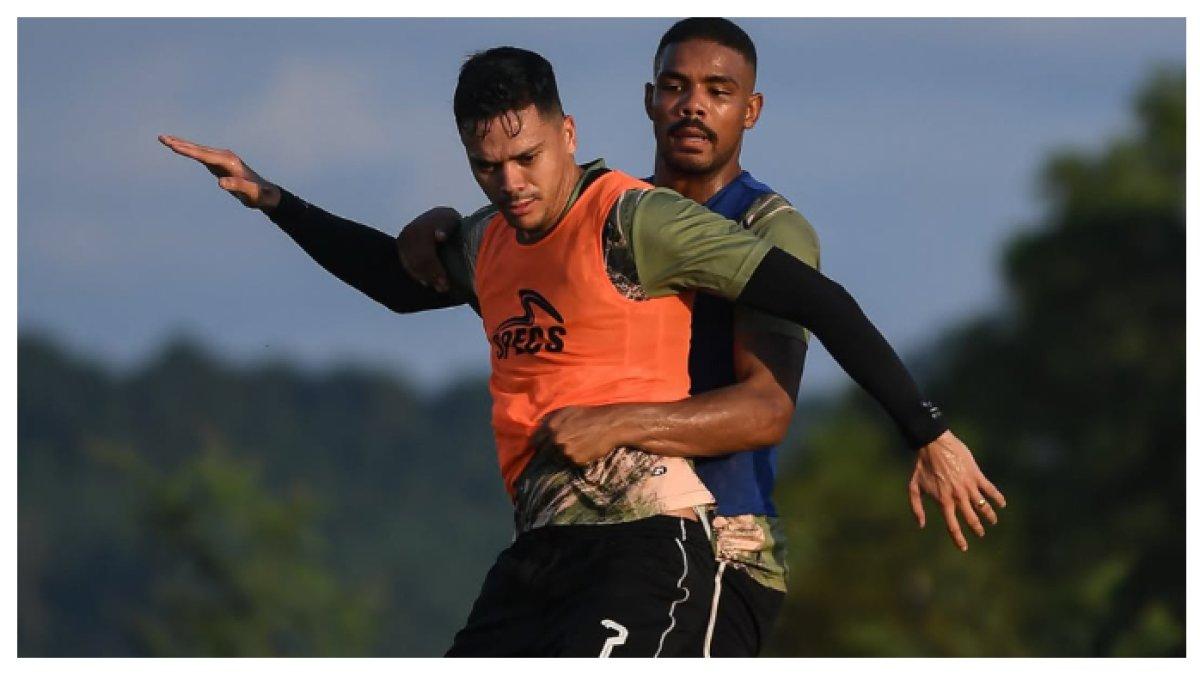 SESI LATIHAN - Potret Matheus Pato saat sesi latihan bersama Borneo FC pada Selasa (8/4). Terbaru Matheus Pato berpotensi merusak lini pertahanan Persib Bandung.