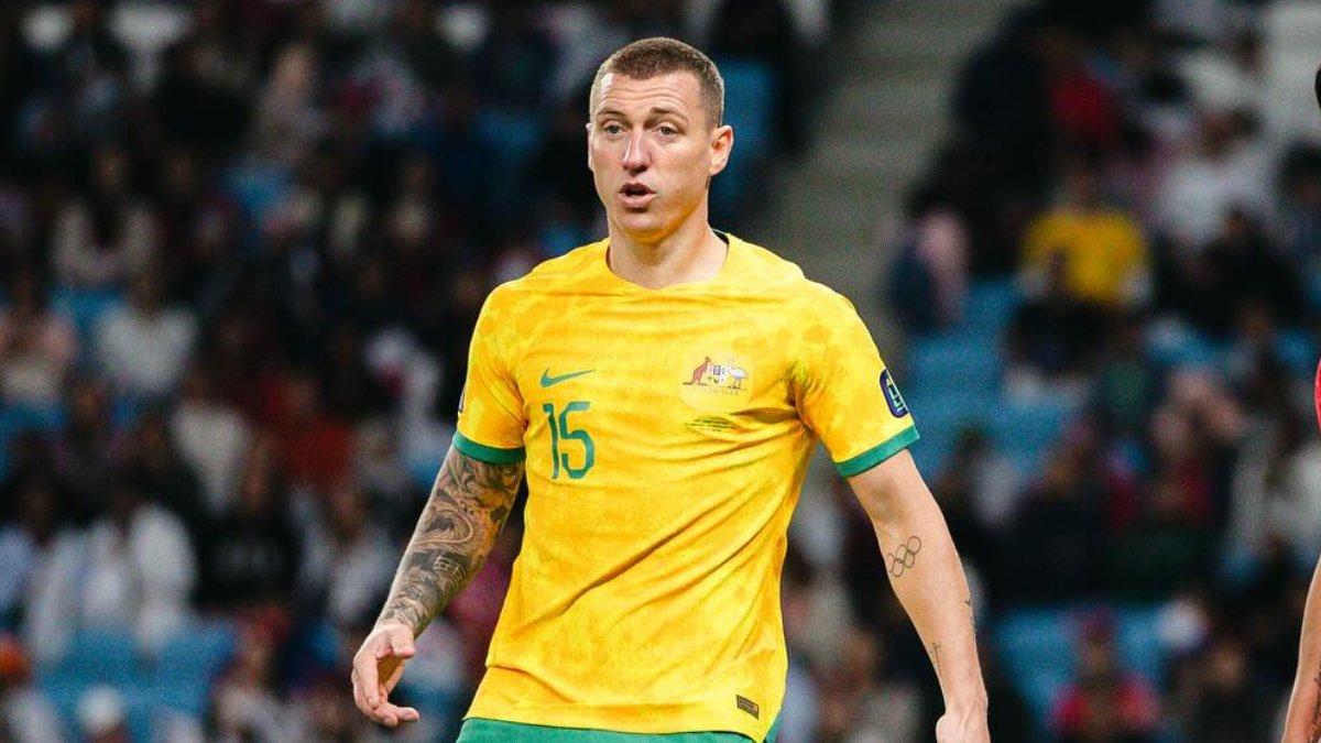 Potret Mitchell Duke saat berlaga sebagai penggawa Timnas Australia. Terkini, inilah profil Mitchell Duke, bomber Australia yang berikan komentar ejekan pada suporter Timnas Indonesia atas hasil imbang laga ronde ketiga Kualifikasi Piala Dunia 2026 Zona Asia pada Selasa (10/9/2024) di Stadion Utama Gelora Bung Karno.