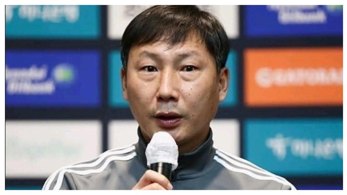 PROFIL - Potret Kim Sang-Sik pelatih Timnas Vietnam. Terbaru Kim Sang-Sik ditunjuk sebagai pelatih ASEAN ALL-Stars.