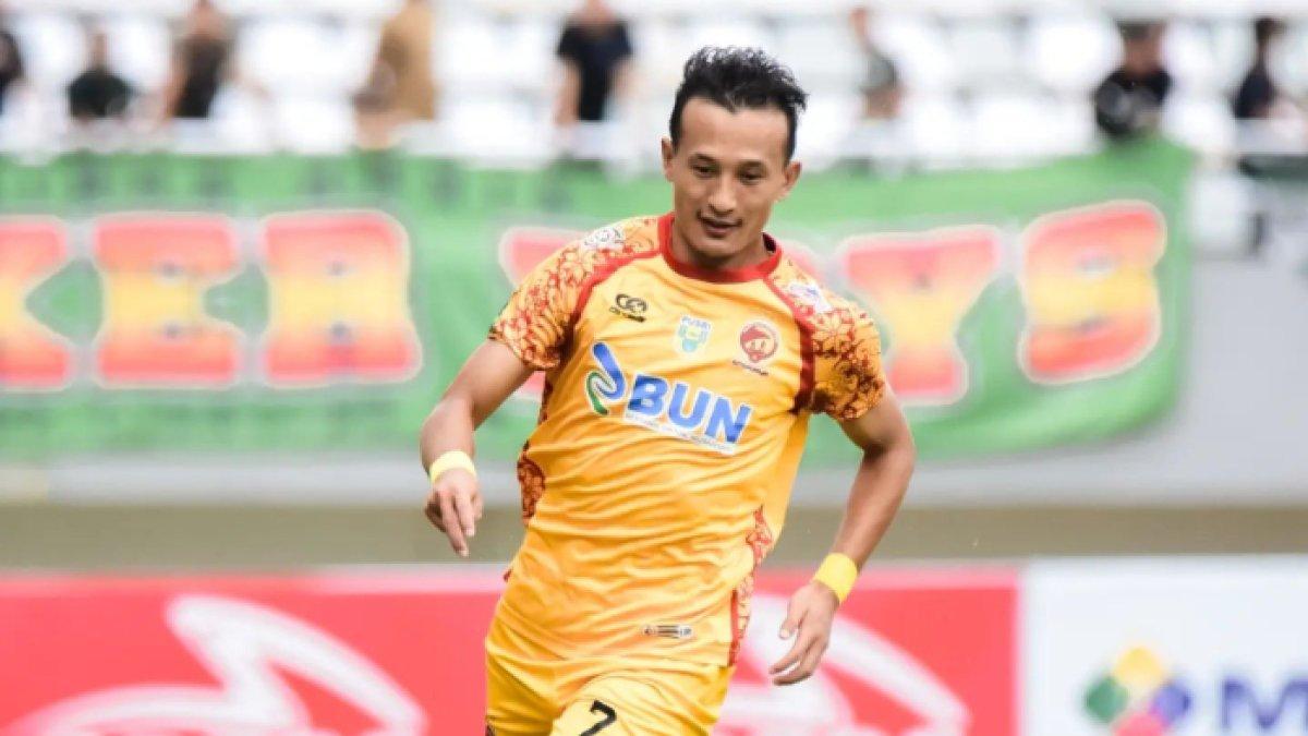 Profil Chencho Gyeltshen