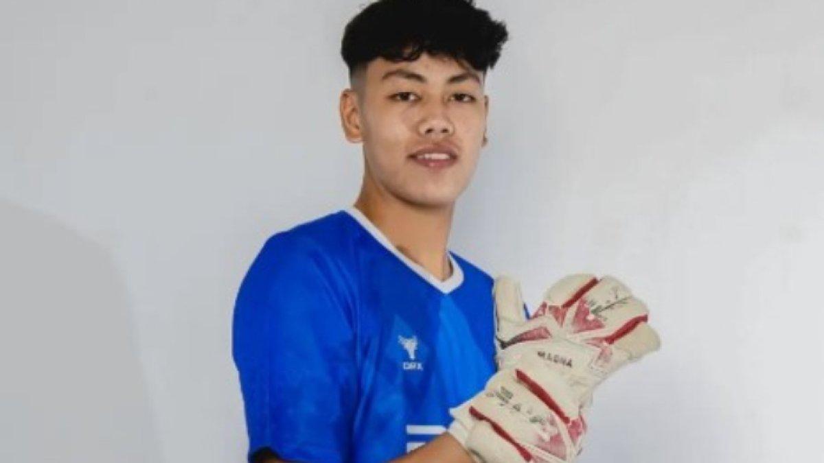 PROFIL PEMAIN - Potret Dafa Setiawarman kiper andalan Nova Arianto di Timnas U-17 Indonesia