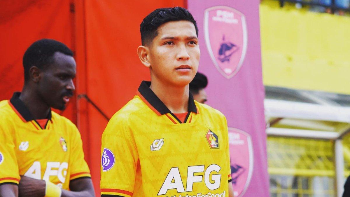 Potret Rangga Widiansyah mengenakan seragam Persik Kediri. Terbaru, eks pemain Persija Jakarta, Rangga Widiansyah resmi bergabung dengan klub Liga 2 Persijap Jepara pada Minggu (4/8/2024).