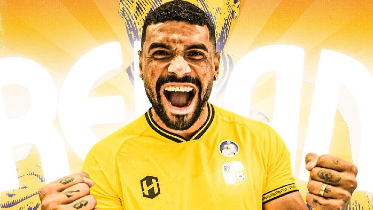 Sosok bek asing dari Brasil, yakni Renan Alves resmi kembali ke Barito Putera untuk putaran kedua Liga 1 2024, Minggu (5/1).