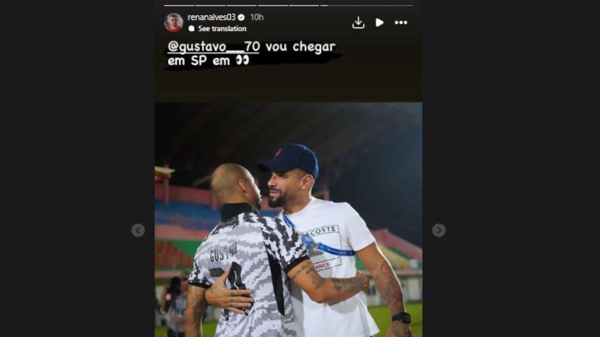 InstaStory ambigu bek Barito Putera, Renan Alves dengan bomber Persija Jakarta, Gustavo Almeida.