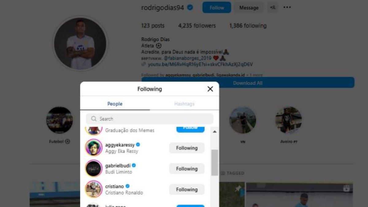Rodrigo Dias follow akun IG dua agen langganan PSIS Semarang, Aggy Eka Ressy dan Gabriel Budi.