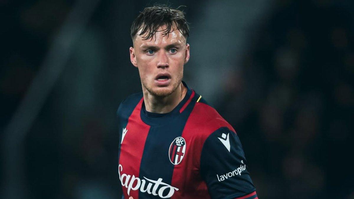 BURSA TRANSFER - Sosok Sam Beukema ketika membela Bologna (8/4/2025).