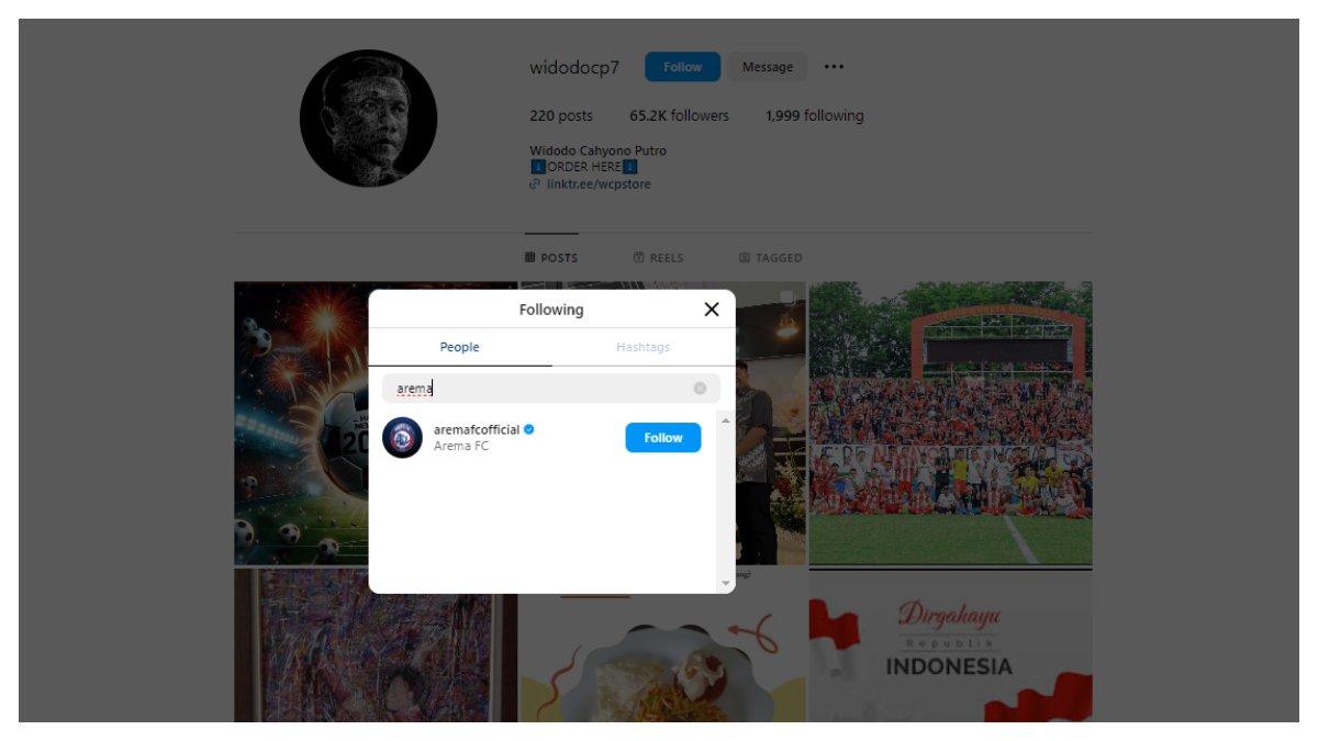 Widodo Cahyono Putro memfollow Instagram Arema FC.