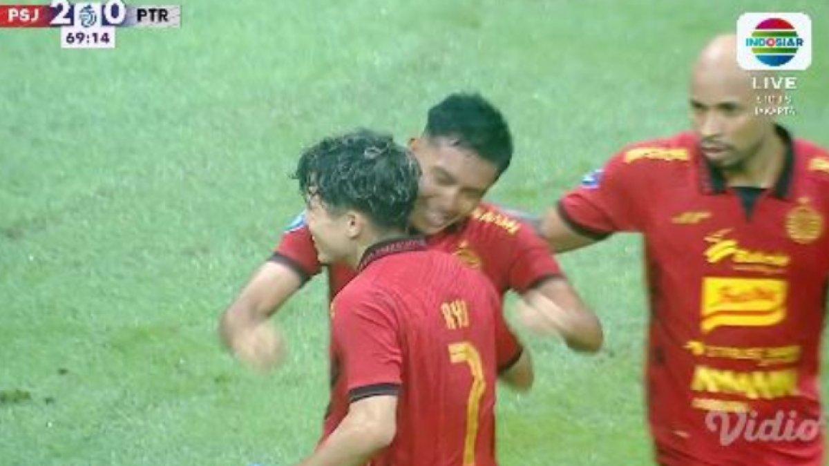Momen cuplikan selebrasi gol Ryo dan Rayhan pertandingan Persija Jakarta kontra Persita Tangerang di Jakarta International Stadium, Minggu (19/1/2025).